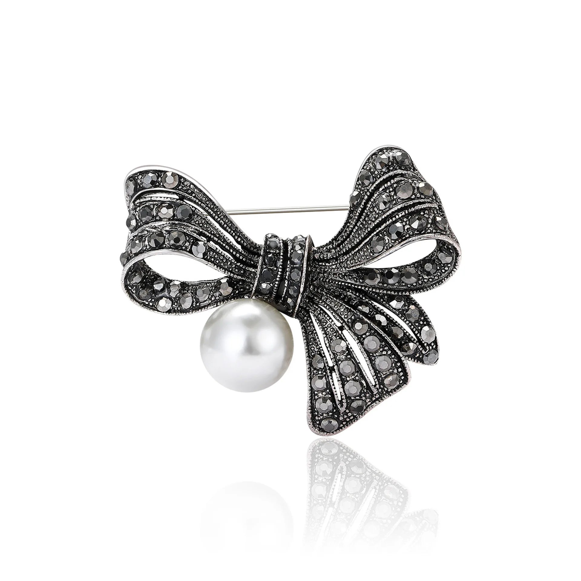 Exquisite Minimalist Retro Alloy Rhinestone Bow Brooch Versatile Women's Clothing Chest Flower Jewelry for Parties and Gifts