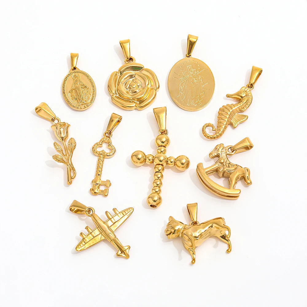 Trendy 18k PVD Gold Plated Stainless Steel Single Charm Pendant Rose Seahorse Plane Unicorn Design for Fashion Jewelry Necklaces