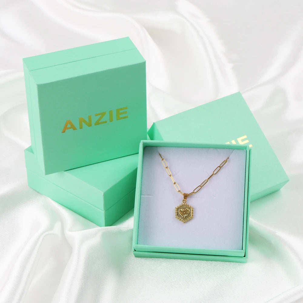 Customized 100% Recycled Paper Material Jewelry Boxes Sustainable Packaging for Watches Embossing Matt Lamination UV Coating