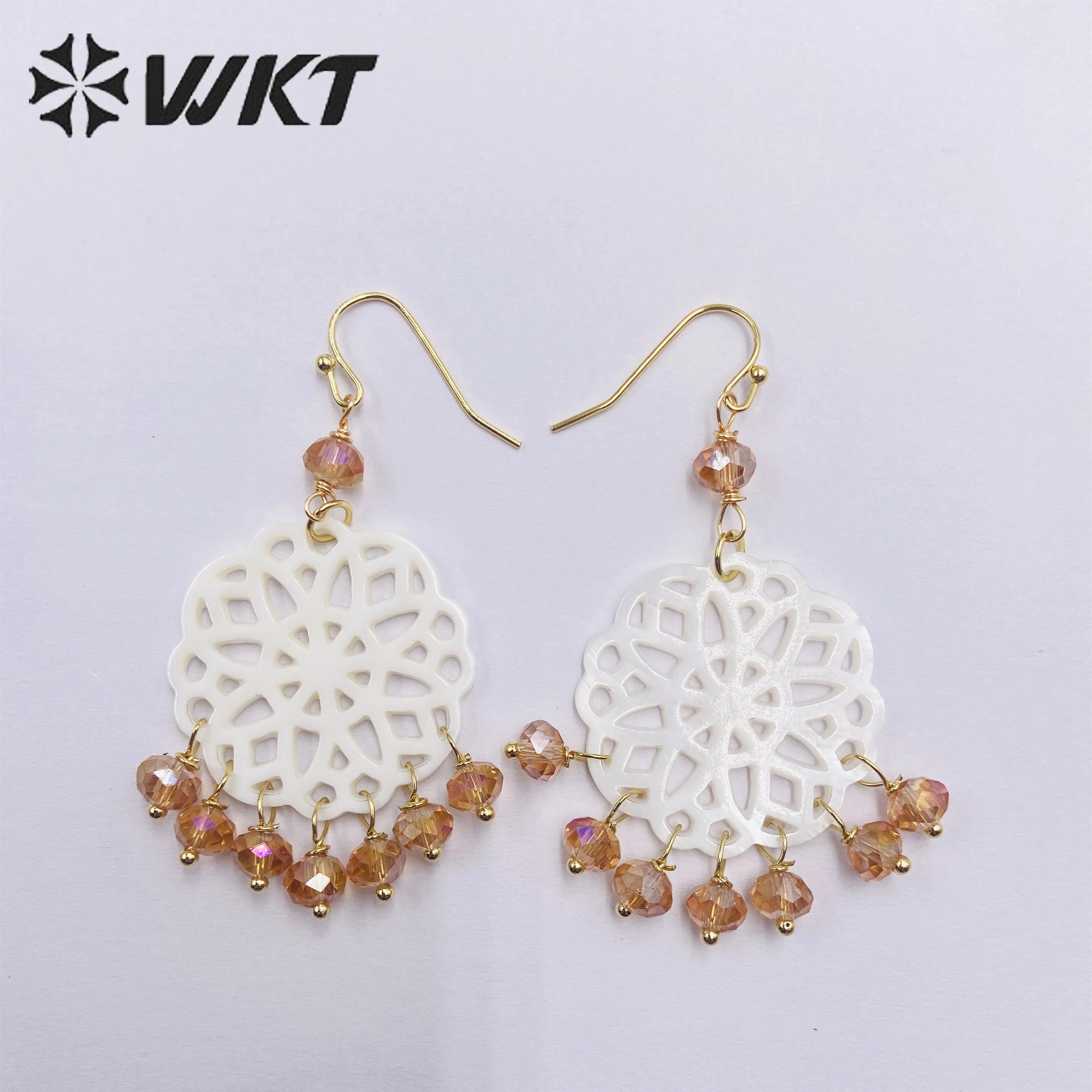 WT-MPE093 WKT2023 Classic Vintage Round Beads Tassel Refined Shell Earrings for Birthday Day Present Ear Loop