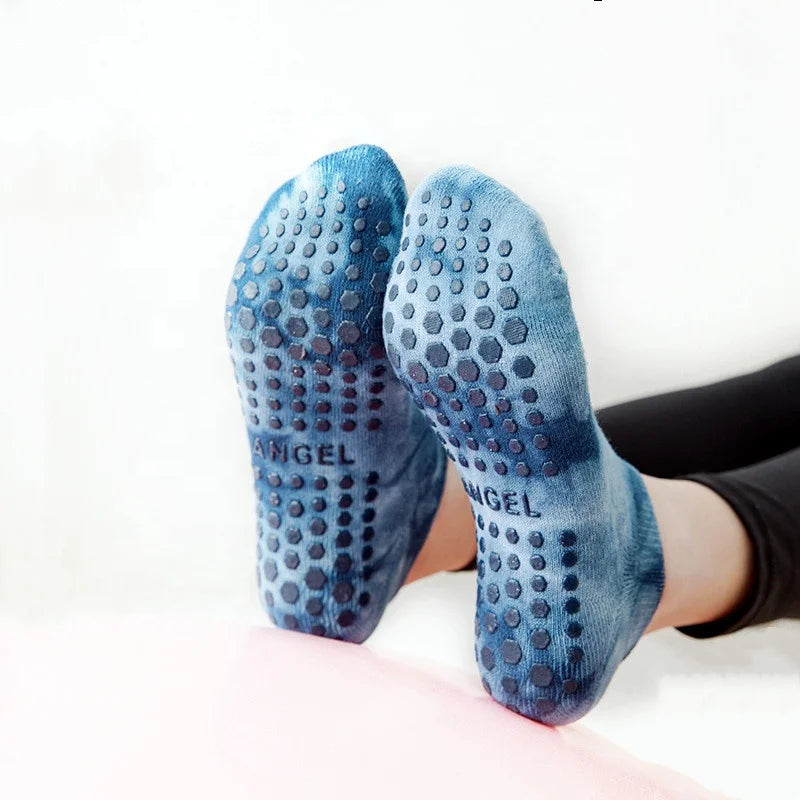 Wholesale Thick Eco-Friendly Anti-Slip Casual 100% Cotton Low Cut Letter Pattern Custom Design Jacquard Socks Women Men Kids No