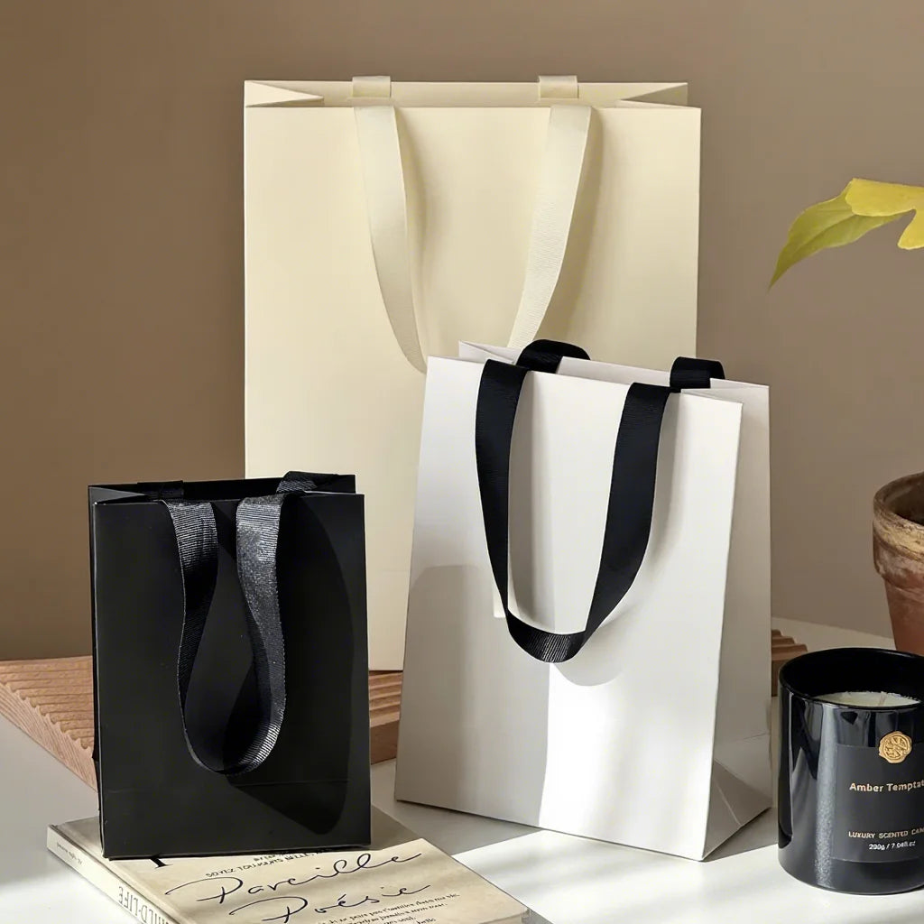 Customized Luxury Small White Gift Bag Jewelry Cosmetic Makeup Perfume Package Paper Bags with Black Ribbon Handle