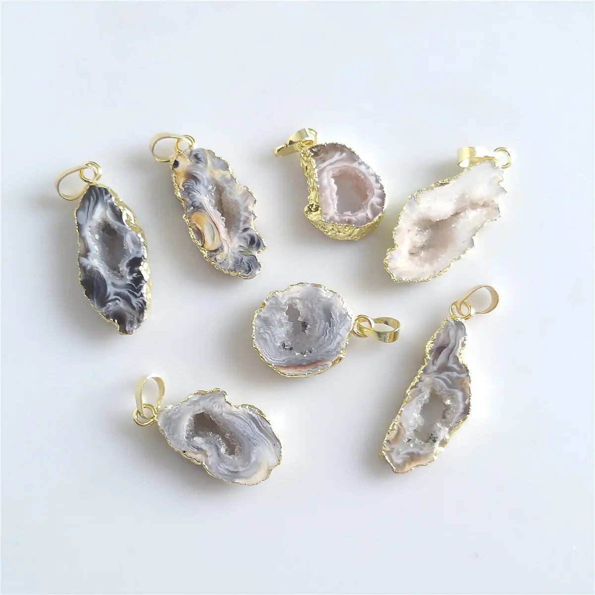 Fashion Natural Druzy Rock Crystal Pendant Quartz Agate Geode Cluster Stone Gems Necklace Gift