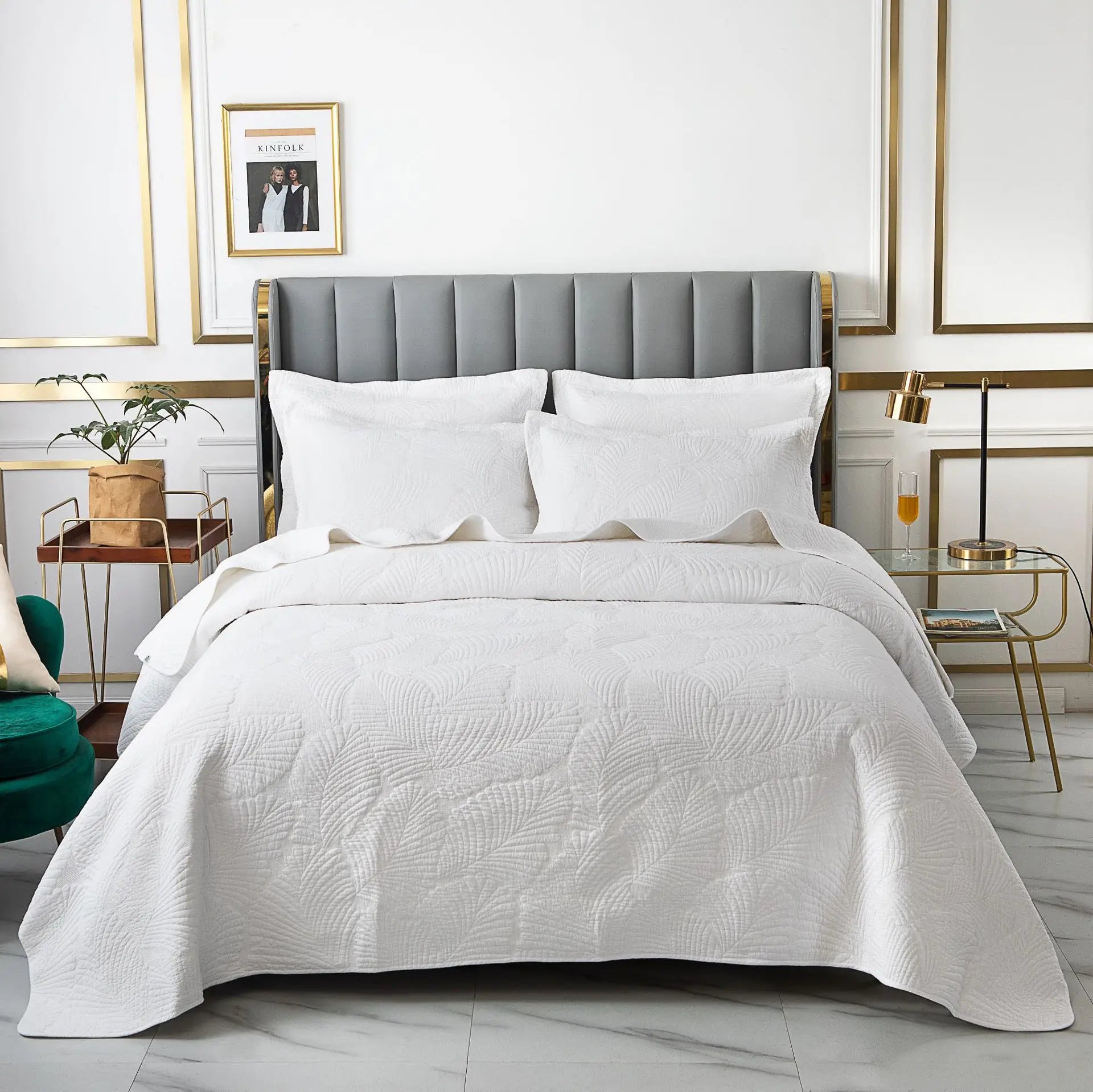 Charming Bedding Quilted Cotton Bed Spread  Set Luxury Comforter 3-piece Bed Quilt for Hotel Bed Cover
