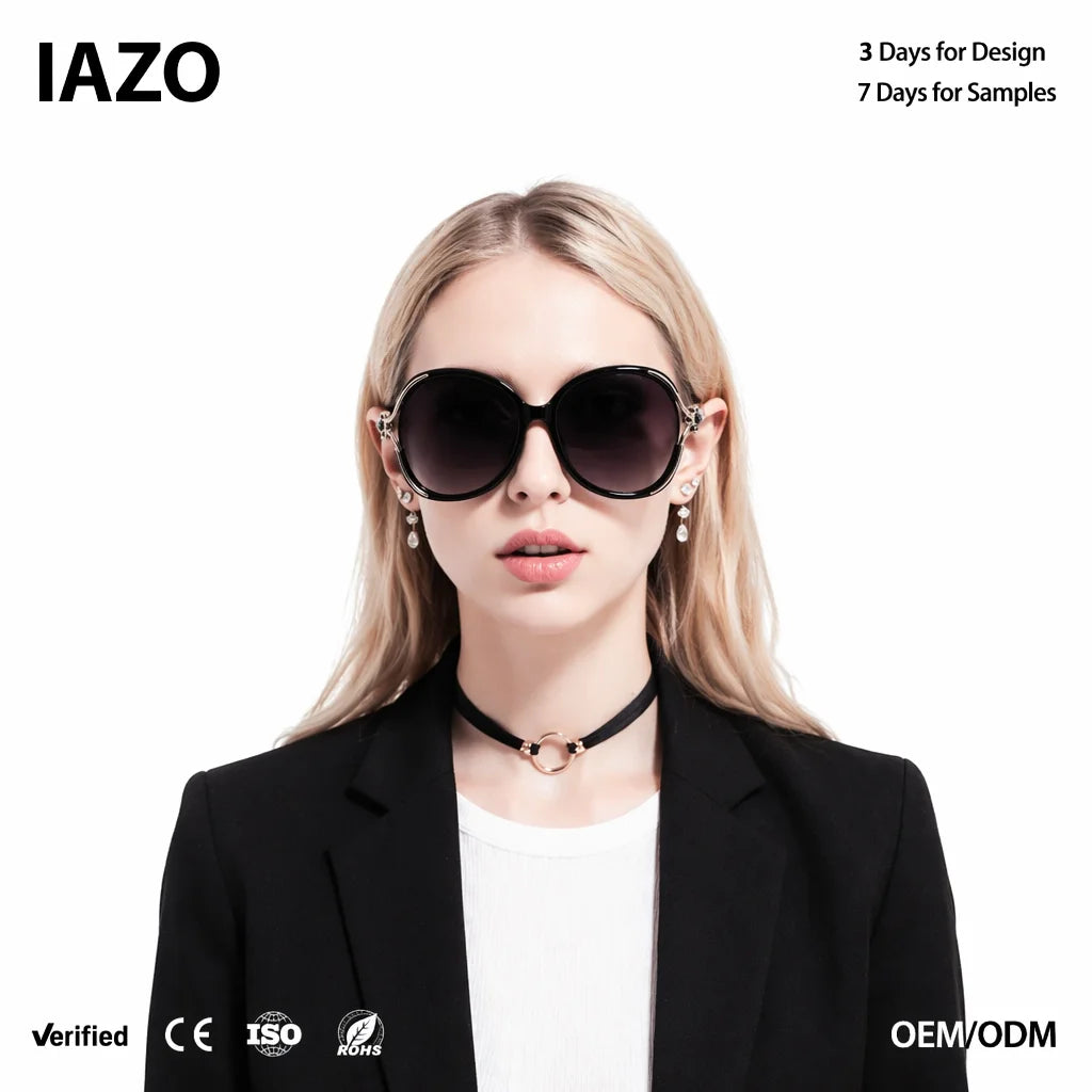 Fashion Big Frame Diamond Sunglasses Four-leaf Clover Sunglasses Retro Personality Ladies Glasses Square Sunglasses Women UV400