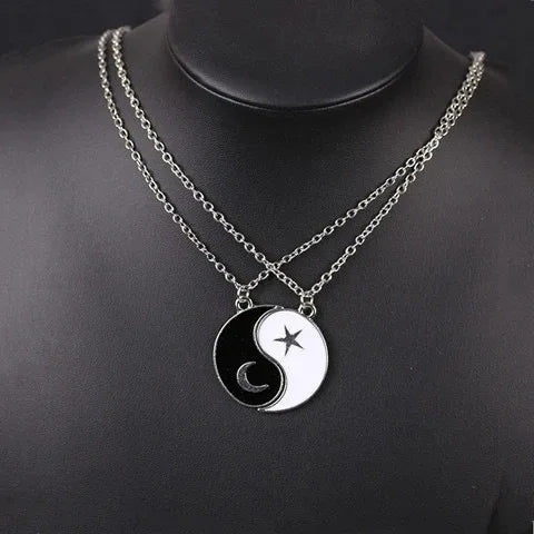 Simplicity Moon Stars Pendant Retro Lovers Necklace for Men Women Spiritual Party Holiday Gift Jewelry Tai Chi Necklaces