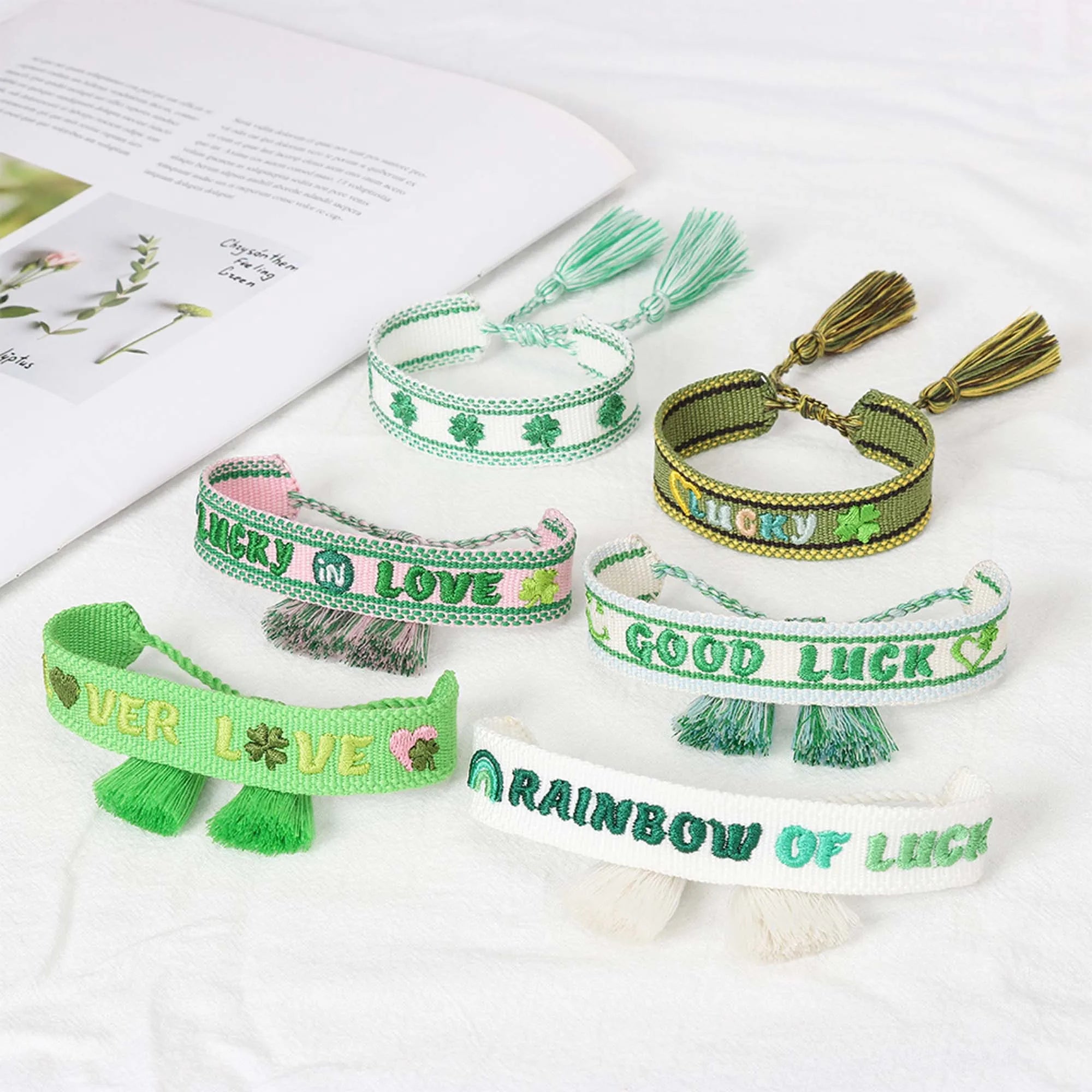 Four Leaf Clover Flower Embroidered Bracelet Good Lucky Tassel Wristband St.Patrick's Day Bracelet Jewelry Gifts Braided Rope