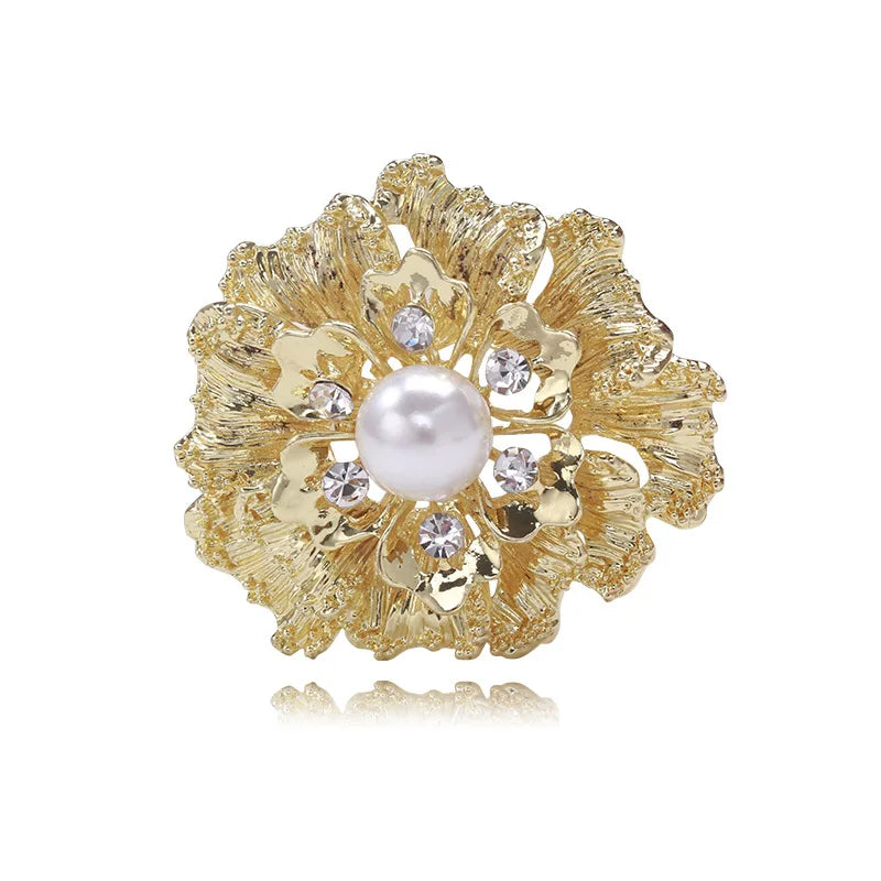 Luxury Retro Pearl Brooch Pin Women's Alloy Flower Brooches Party Clothes Decoration Wedding Gifts Children's Use Great Bag