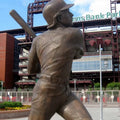 Bronze Foundry Casting Modern Outdoor Garden Decoration Baseball Player Statue Sports Sculpture Digital Printing Customizable