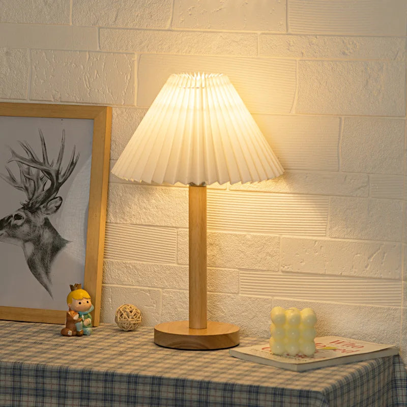 Factory Outlet Modern Led Office Light Bedside Dimmable White Desk Vintage Nightstand Pleated Table Lamp