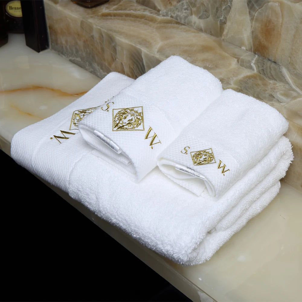 Custom logo Printed 100% Cotton Super Absorbent Hilton 5 Star Hotel Bath Towel Wholesale