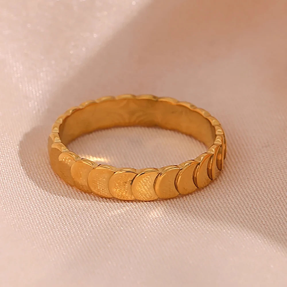Minimalist Unique Fish Scale Design Statement Rings 18k Gold Plated Stainless Steel Rings Jewelry Women