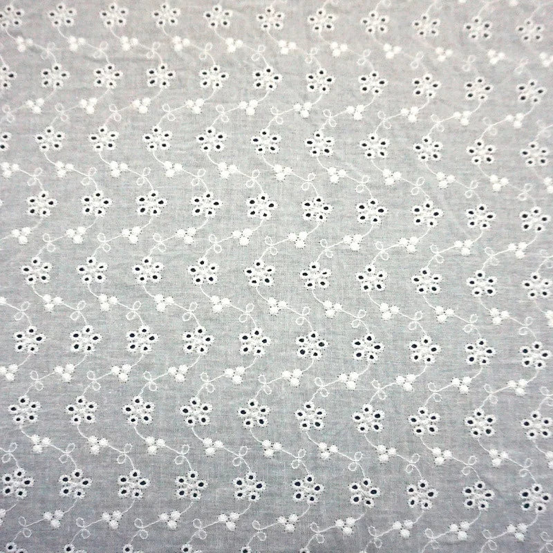 Hollow Out Flower 100% Cotton Embroidery Fabric Lace Eyelet LT21017
