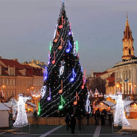 Customized 5m 6m 7m 8m Giant Christmas Tree with Walk Through Door Gate Metal for Led Lighting