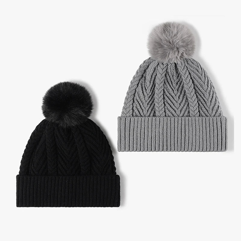 Hot Selling Pom Pom Knitted Beanie Hat With Fur Designer Beanies Winter Warm Ski Mohair Beanie