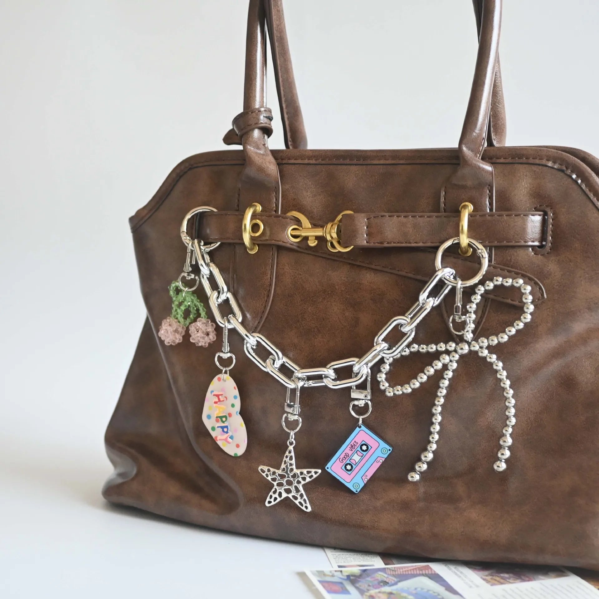 Mengda 2025 Cartoon Bow Keychain Starfish Girl Bag Pendant Hanging Chain Cute Love Cherry Pendant Luxury Handbags for Women