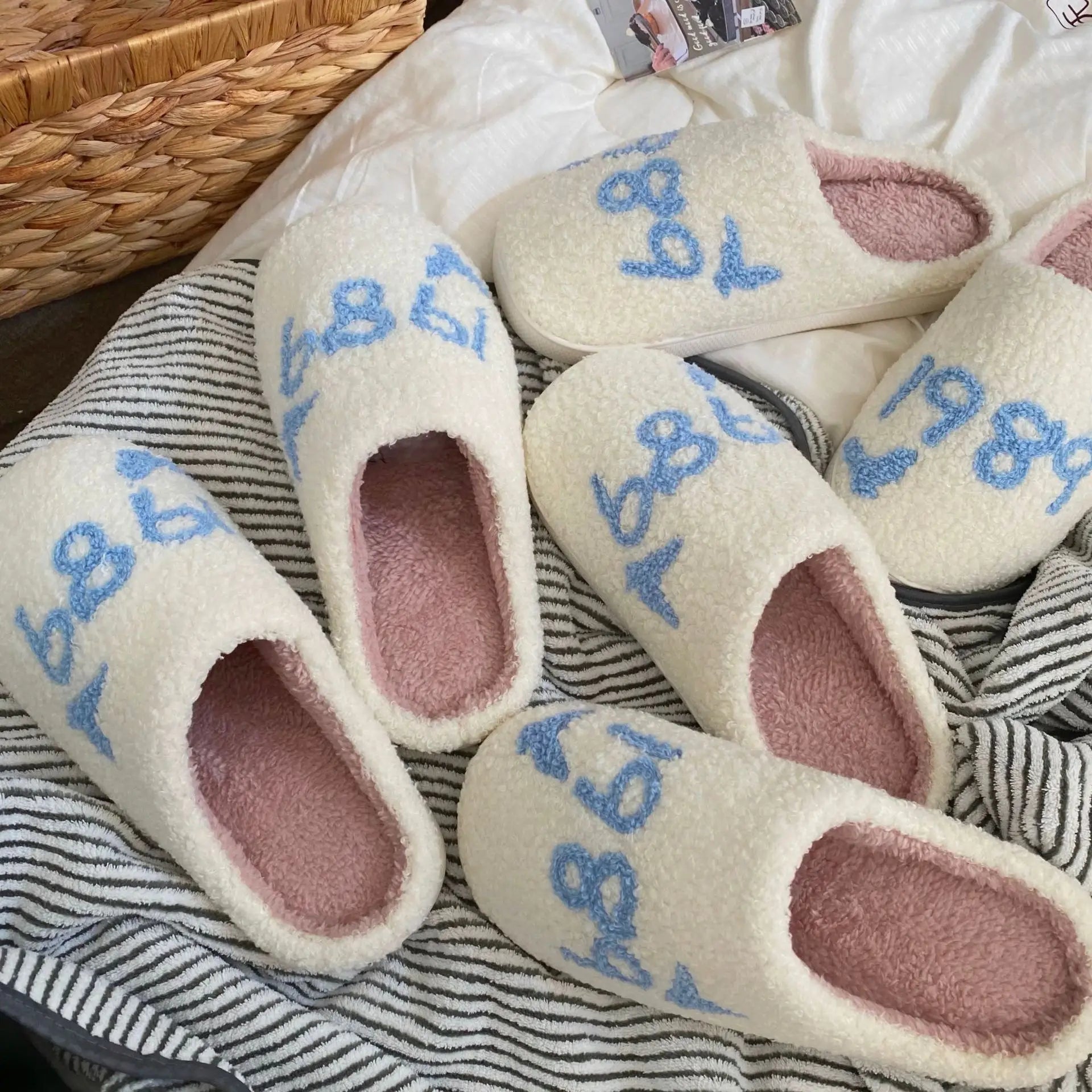 Korean Style Ladies Autumn/Winter Light Weight TPR Thickened Plush Soft Sole Anti-Slippery Breathable Warm Arch Support