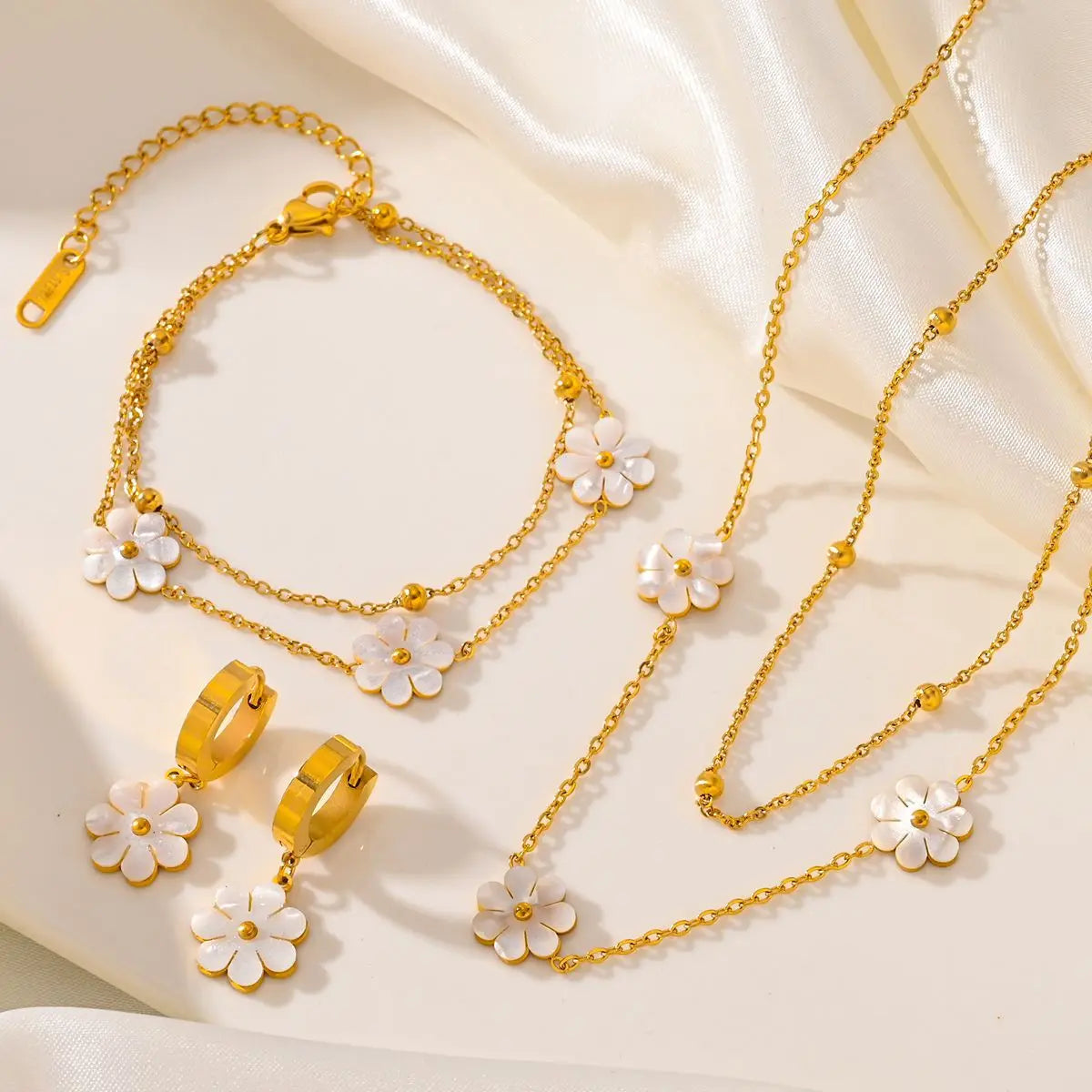 Women's New 18k Gold Plated Stainless Steel Flower Fashion Necklace Earrings Bracelet Set Tarnish-Free JEWELRY