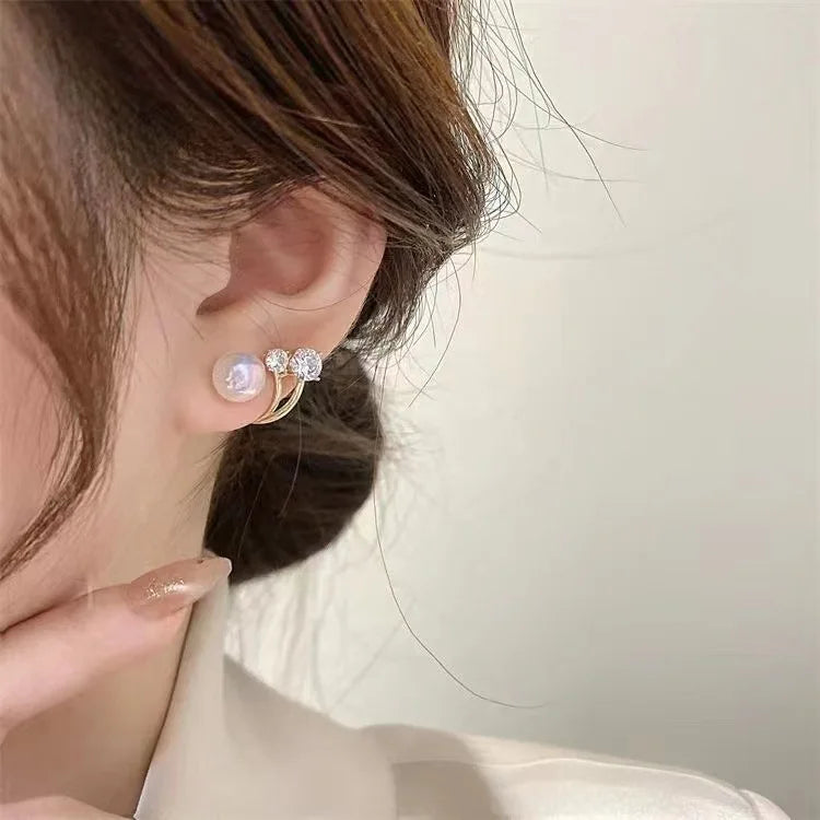 French Vintage Style Pearl Studs Simple Design Fashion Drop Earrings Wholesale