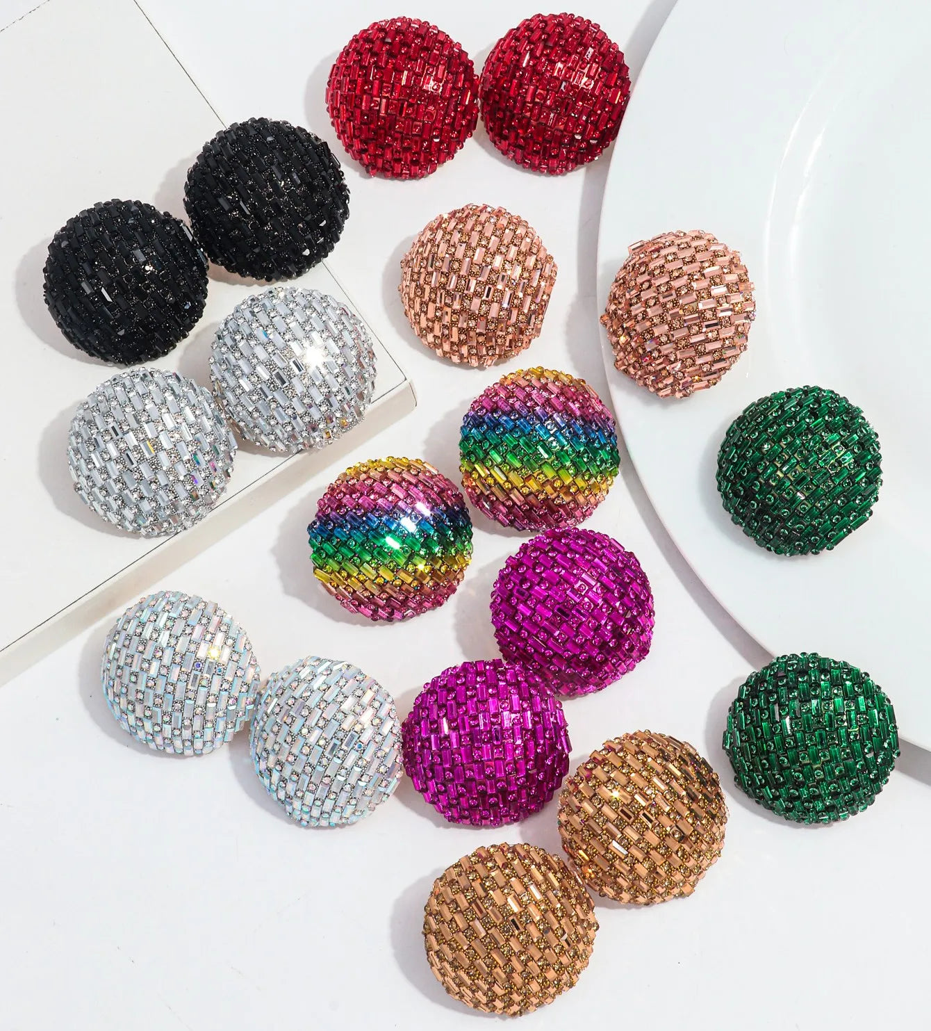 Hot Selling Fashion Fine Jewelry Full Diamonds Luxurious Statement Earrings Rhinestones Party Large Round Alloy Stud Earrings