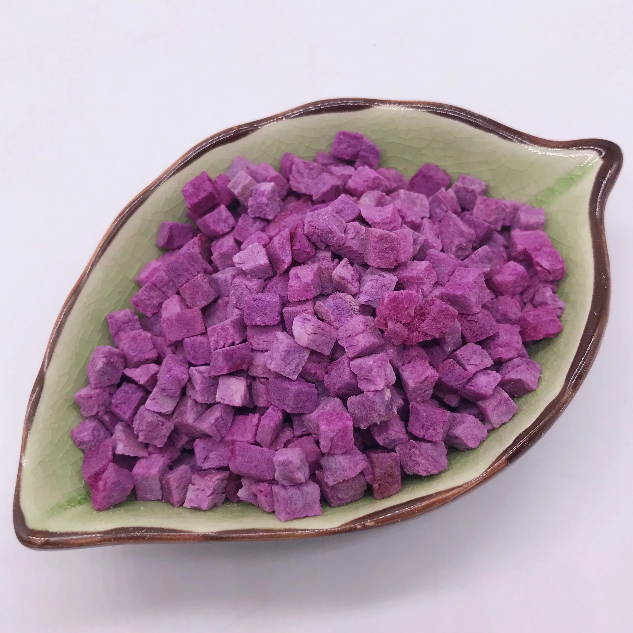 FYFD002G Pure Natural Nutrition 5*5*5mm Freeze Dried Purple Potato Dice Sweet Potato
