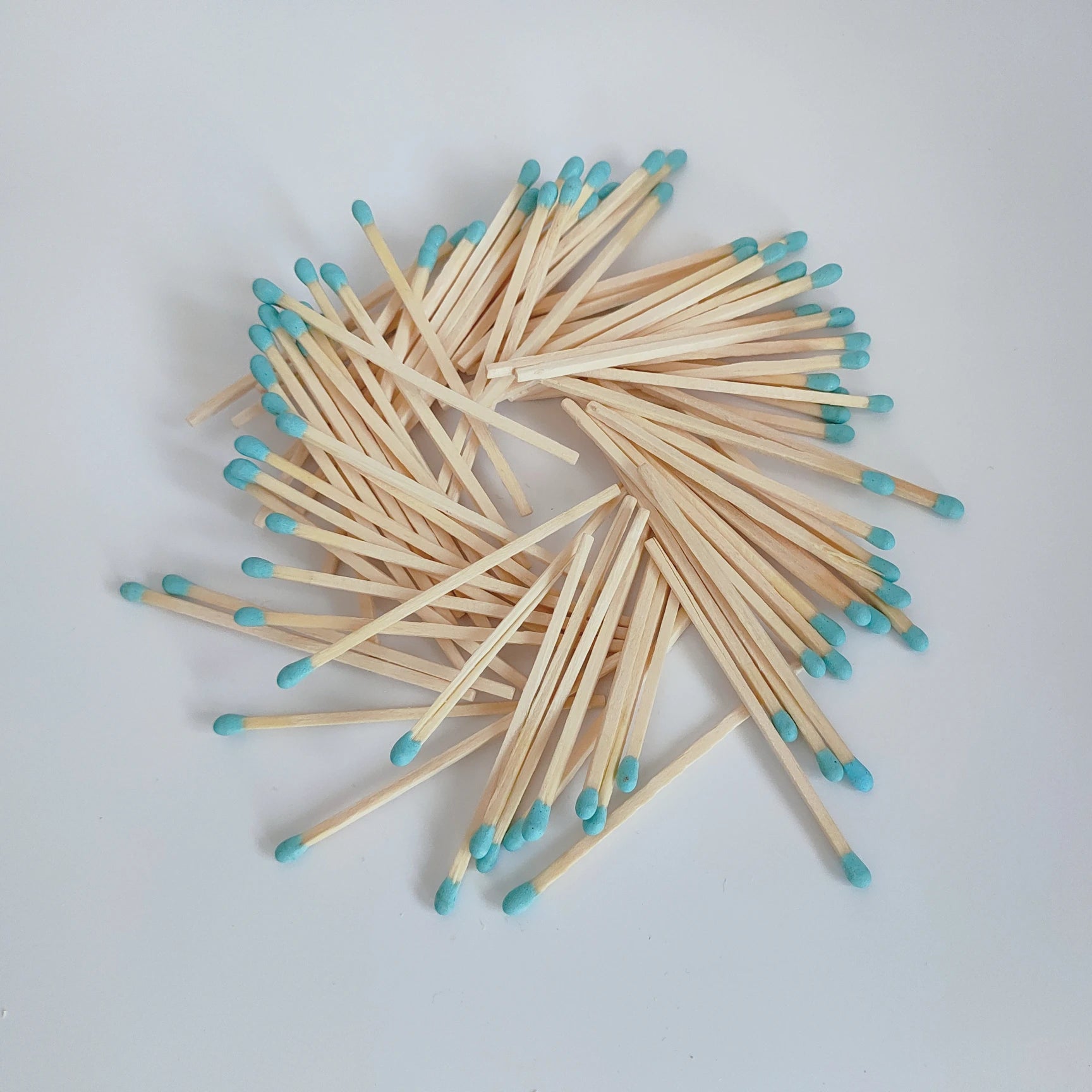 2-3-4 Inch Long Red Safety Classic Printing Wooden Matches Eco-Friendly Bulk Wholesale Custom Matchstick Candle Hotel Household