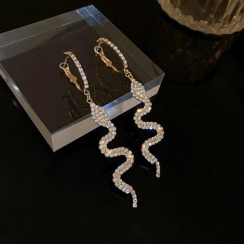 Wholesale Women Luxury Silver Needle Inlaid With Diamond Snake Earrings Cubic Zirconia Crystal Bling Dangle Snake Earrings