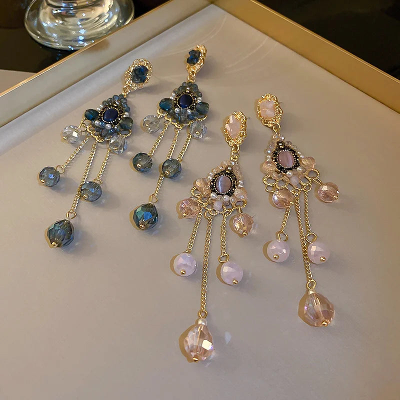 Kaimei 2022 Earrings Vintage Baroque Style Geometric Drop Earring Women Pink Blue Korean Crystal Dangle Earrings Banquet Jewelry
