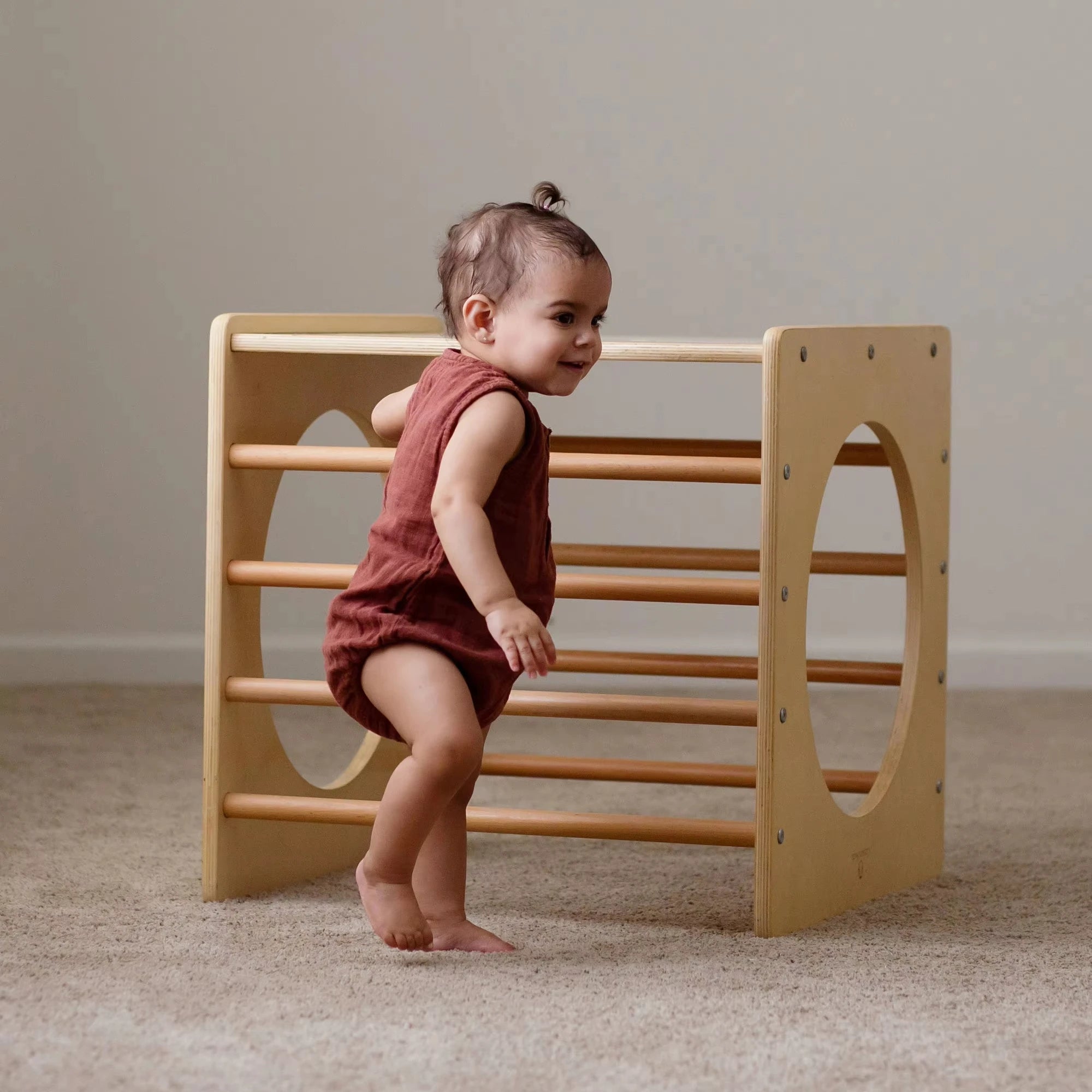 Montessori Kids Indoor Climber Wooden Pickler Triangle Cube Climbing Bridge for Play Structures