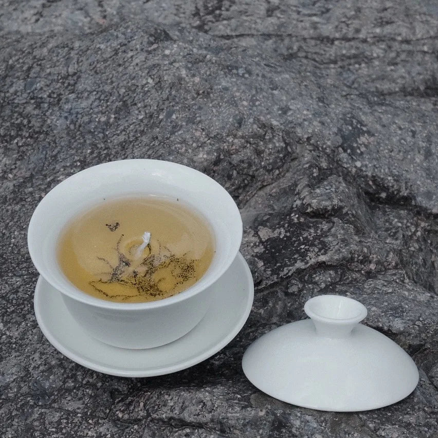 Woolong Tea-Inspired Luxury Eco-Friendly Handmade Soy Wax Pillar Candle Customized Scents Chinese Tea Cup Thanksgiving Easter