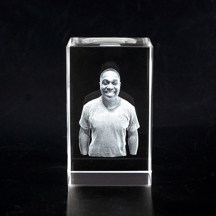 Wholesale Blank K9 Glass Cube Custom Laser Carved 3D Photo Frame Crystal Cube for Souvenir Gift