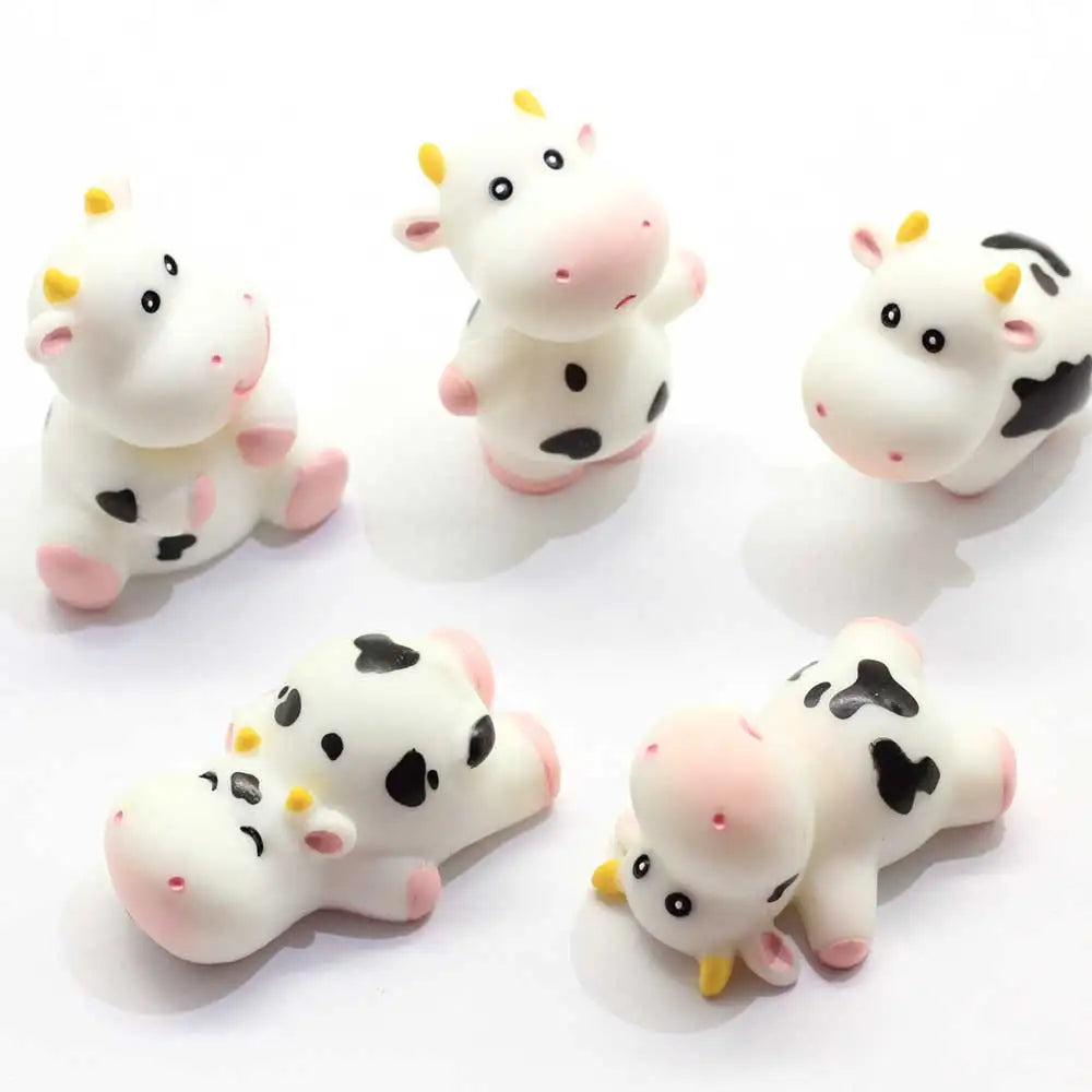 Kawaii Figurine Cow Gardening Bonsai Decoration Resin Crafts Micro Landscape Miniature Fairy Garden Decoration Moss Ornaments