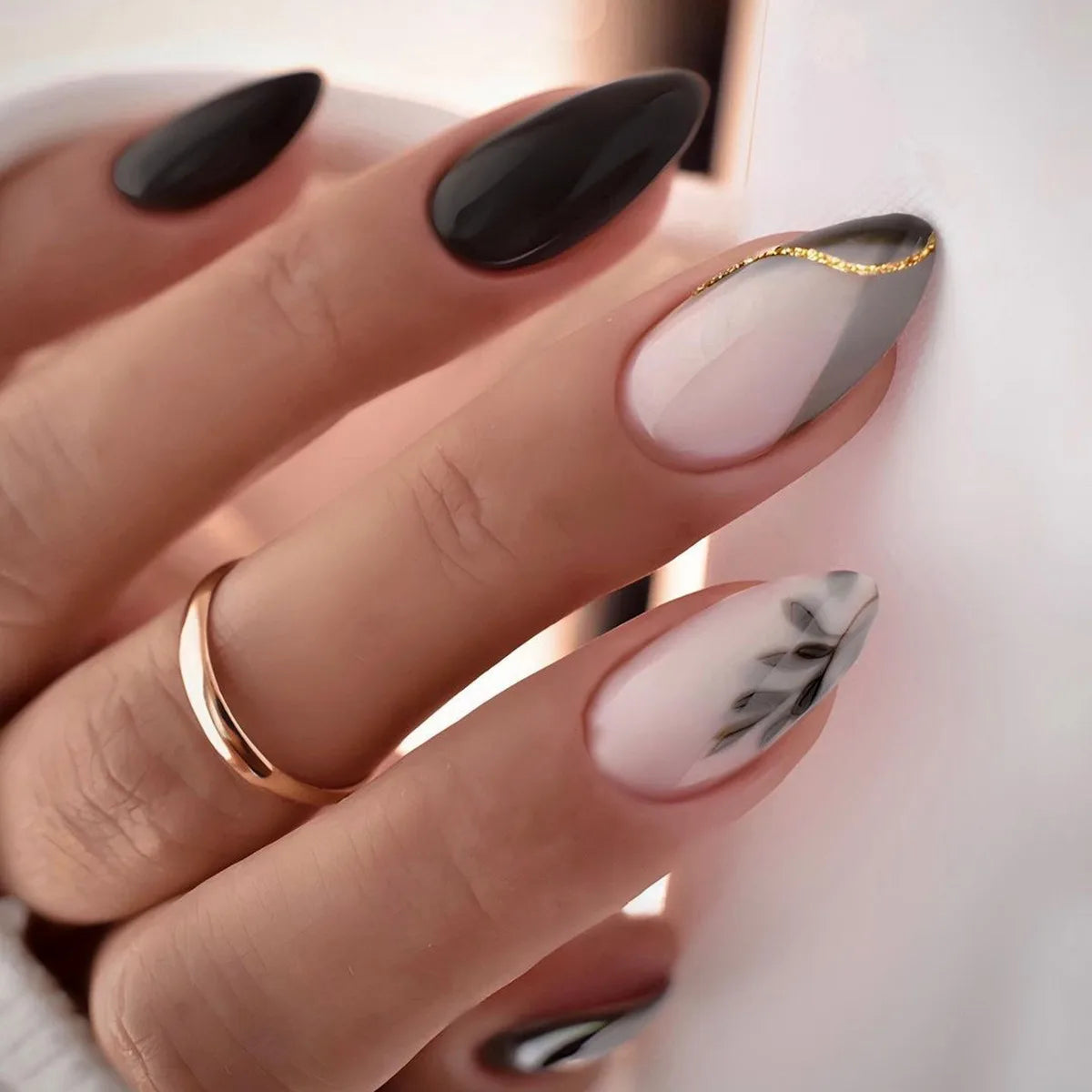Dropshipping customize 24 Pcs 2888 Chinese Style Black Solid Color Short Almond Nails  Press on Nails Artificial Fingernails