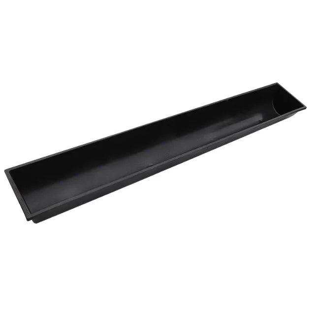 BERYS New Black Plastic Cow Feed Trough and Feed Bucket Eco-Friendly Food Dispenser for Livestock