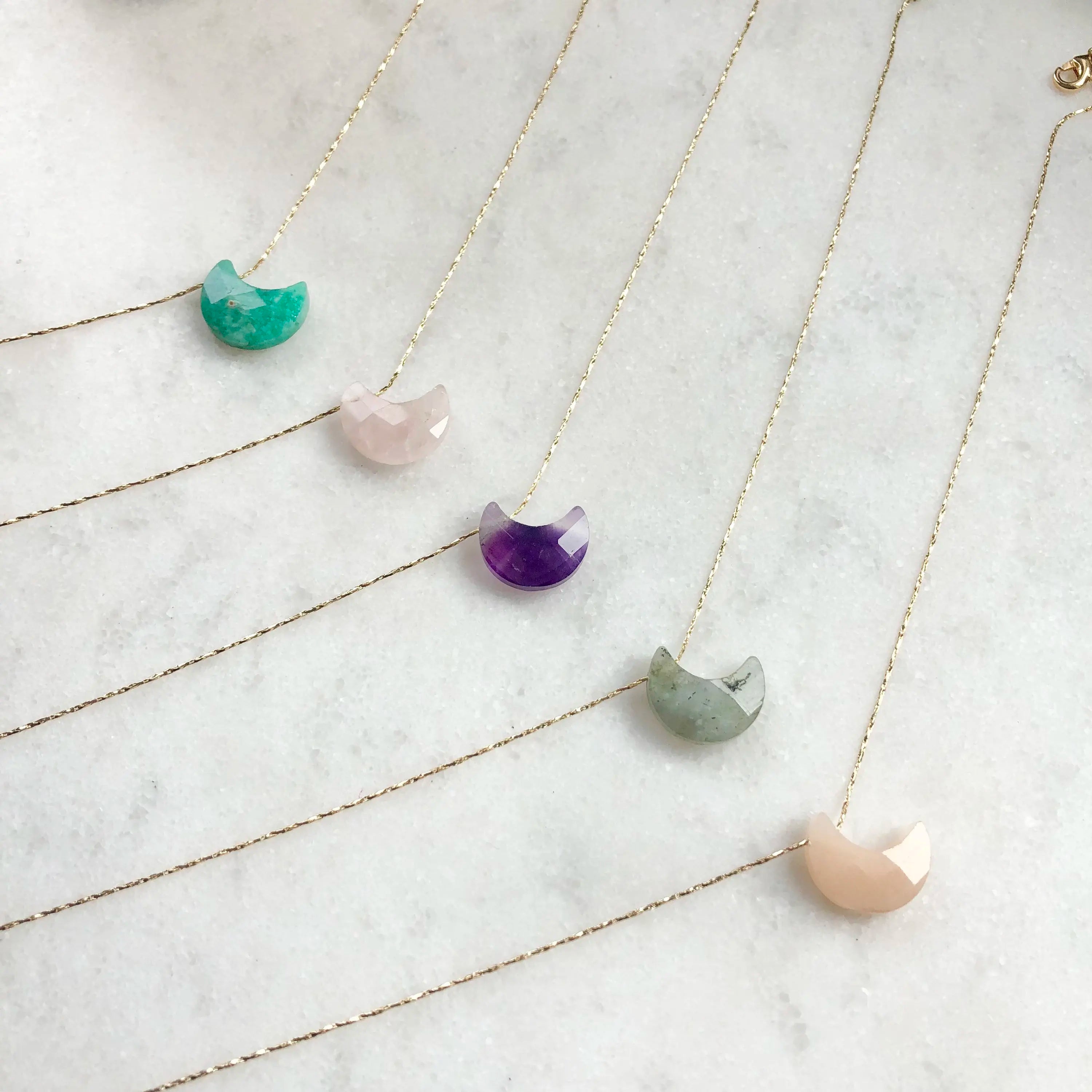 Waterproof Natural Raw Stone Pendant Necklace Faceted Moon Shape Rose Quartz Gemstone Stainless Steel Necklace