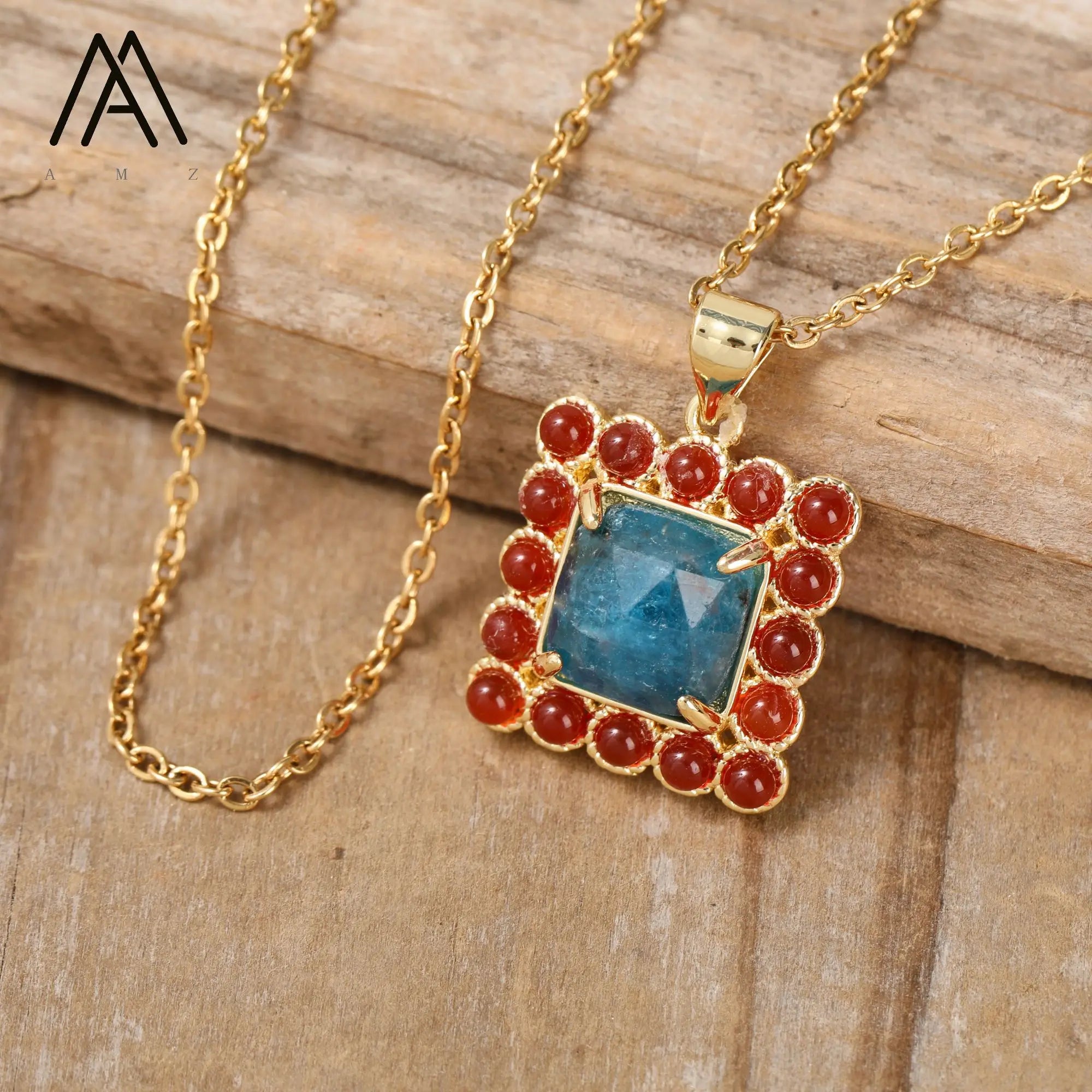 Exquisite Gold Necklace Healing Crystal Pendant Natural Gemstone Malachite Apatite Shell for Party Anniversary Jewelry Gift