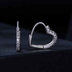 Factory Wholesale Heart-shaped Moissanite Earrings Female European and American Trend 925 Sterling Silver Moissanite Earrings