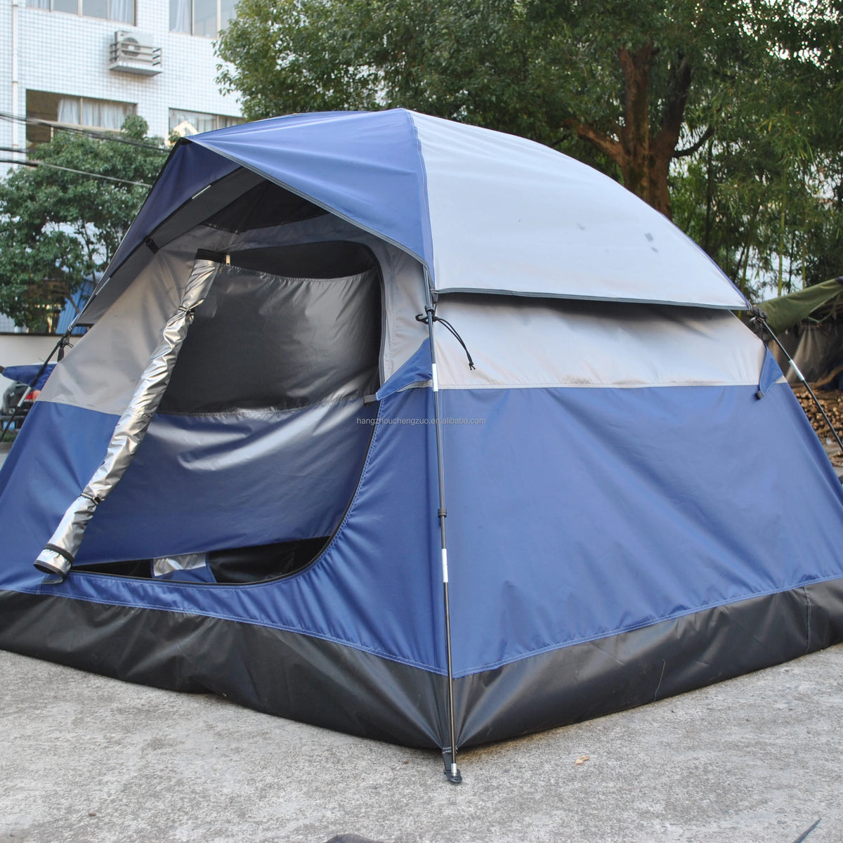 Hot Selling CZX-743 Double Layer 4-Person Dome Tent Sunscreen Camping Tent with Sundome Feature