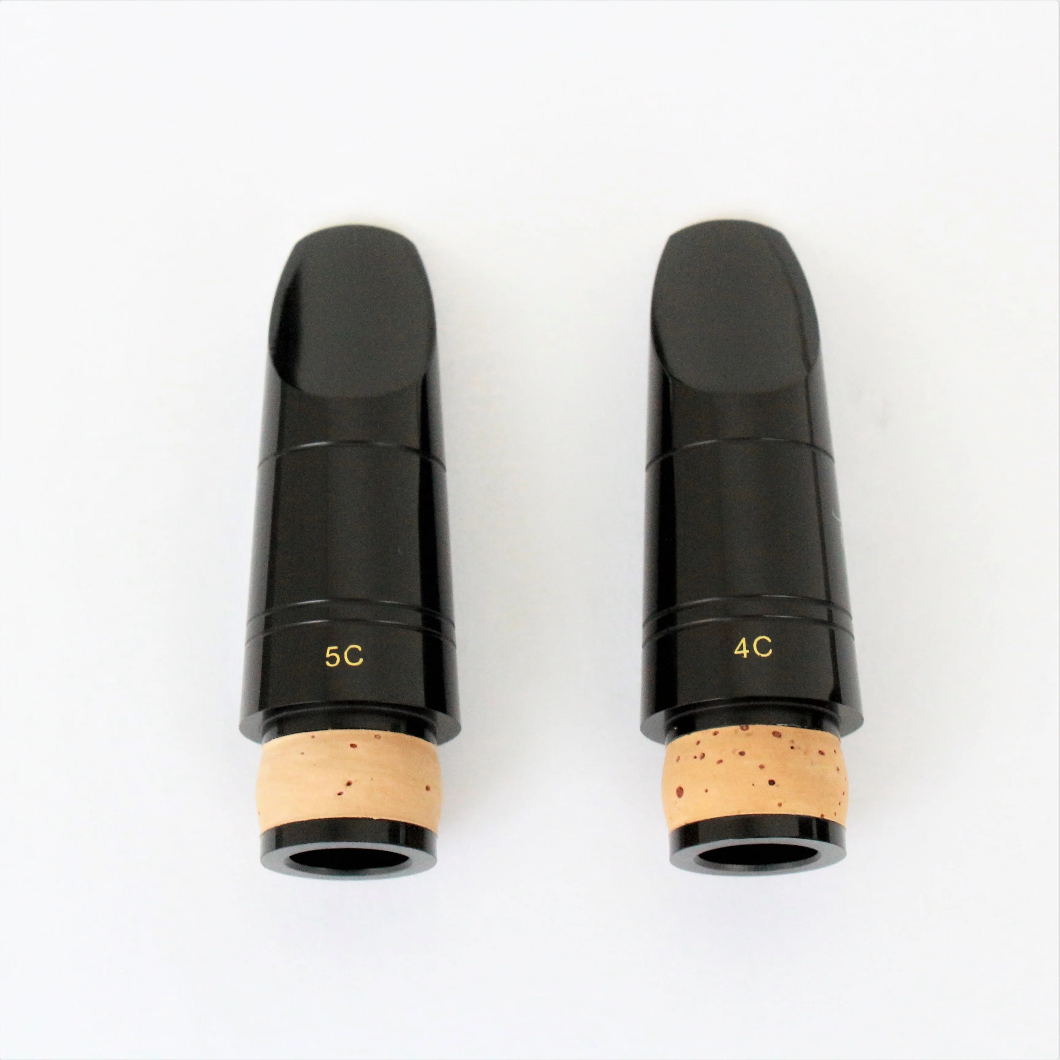 High-End Bakelite Clarinet Mouthpiece with Cap and Ligatures Complimentary Musical Instrument Accessory for Clarinets