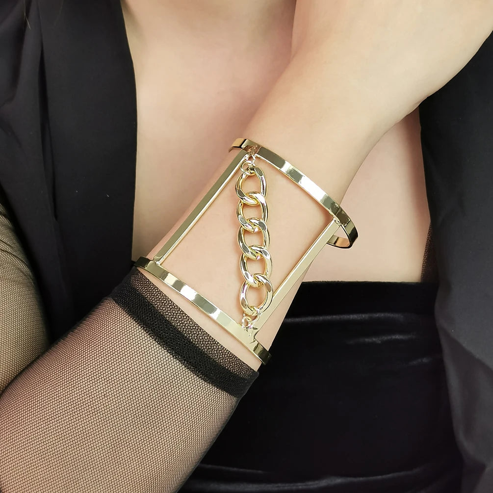 European and American Jewelry Simple Opening Cuff Bracelet Popular Jewelry Twisted Chain Metal Arm Bracelet Statement Bracelet