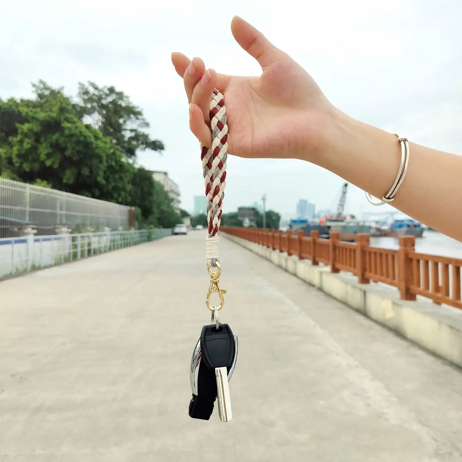 2024 New Arrival Phone Case Camera Handmade Boho Bohemian Weave Grid Microfiber Leather Wrist Strap Lanyard Keychain