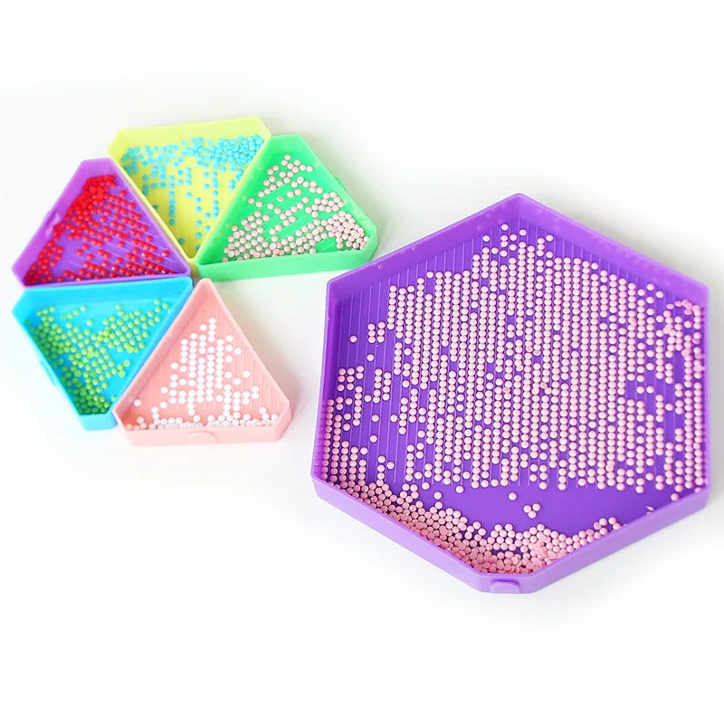 LS New Large Capacity 5D Diamond Painting Storage Tray Hexagon Triangle Heart-Shaped Drill Tool Plastic Tray for Still Life