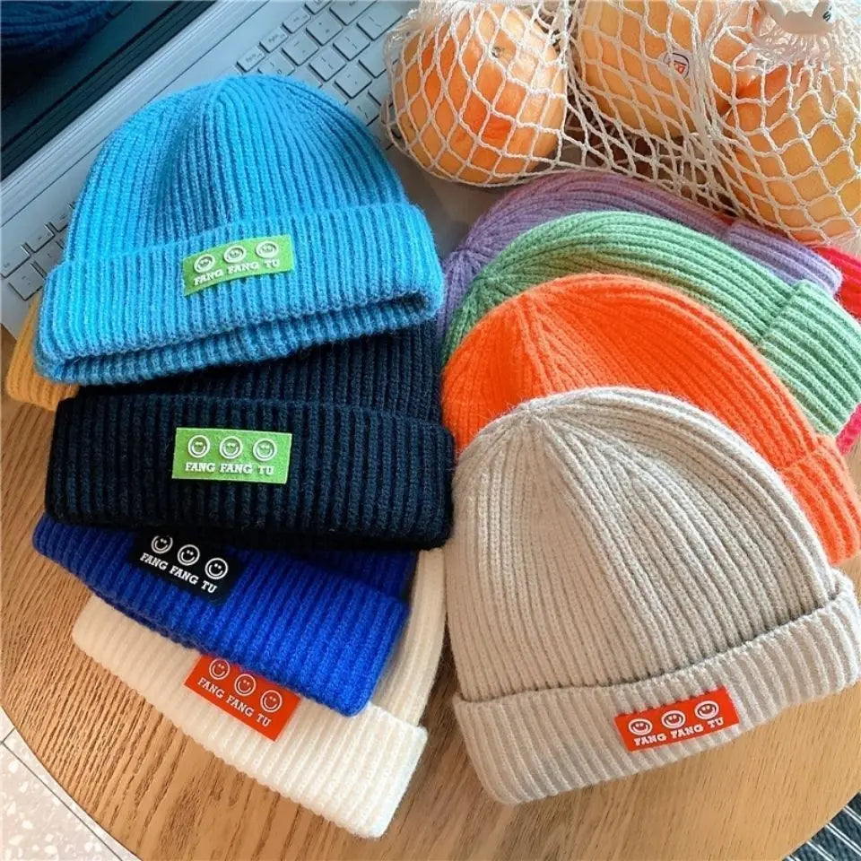 Wholesale Custom 3D Embroidered Jacquard Acrylic Common Unisex Adult Size Winter Knitted Cuffed Beanie Hat Ripped Decoration