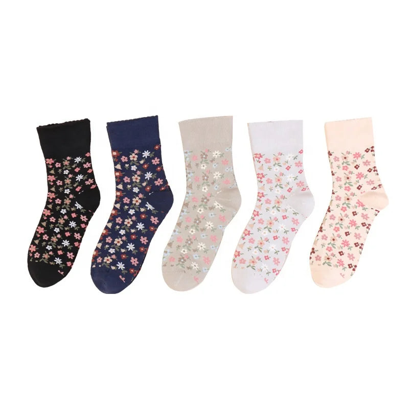 Wholesale Pretty Floral Patterned Socks Ladies Casual Floral Cotton Crew Socks for Women