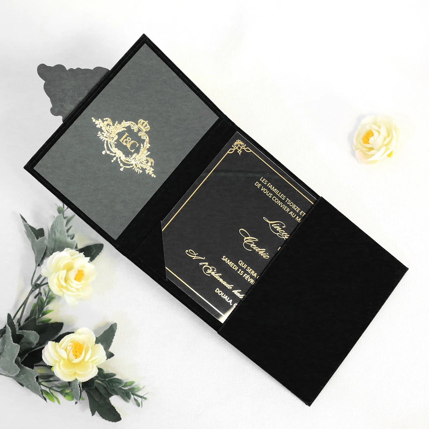 Extravagant Hardcover Velvet Wedding Invitation With Acrylic Paper Tag Velvet Black Wedding Cards