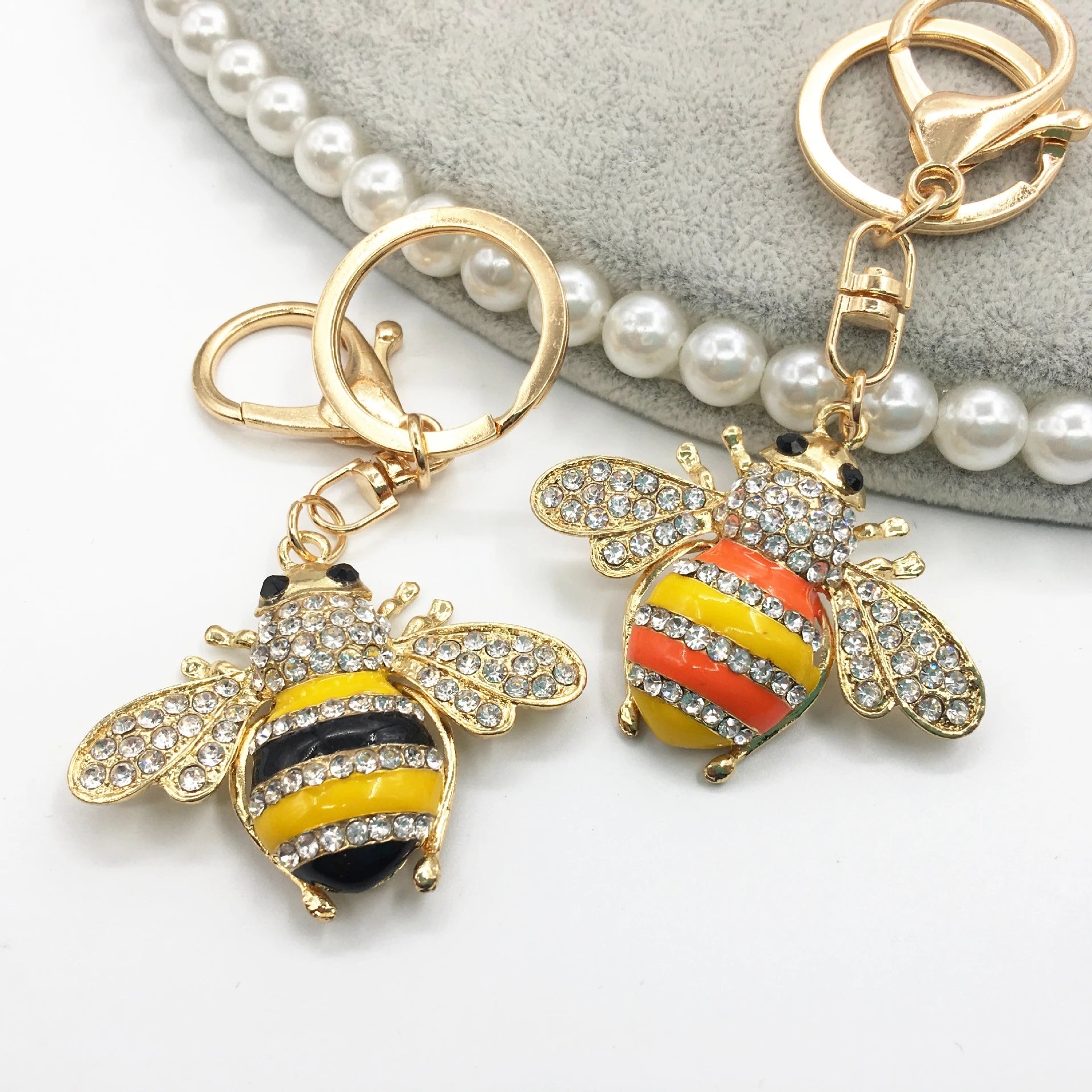Factory Price Keychain Bee Shape Metal Key Ring School Supplies Car Bag Phone Accessories Key Chain Keyring