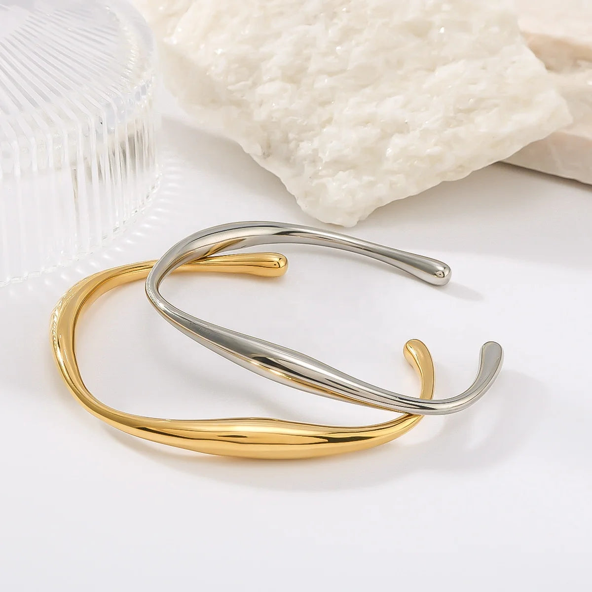 Wholesale Non Tarnish Fashion Jewelry 18K Gold Plated Stainless Steel Chunky Irregularity Square Bracelet Bangles for Women