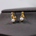 QIUHAN ODM Women Cute Asymmetry Funny Pet Cat Faux Pearl Earrings