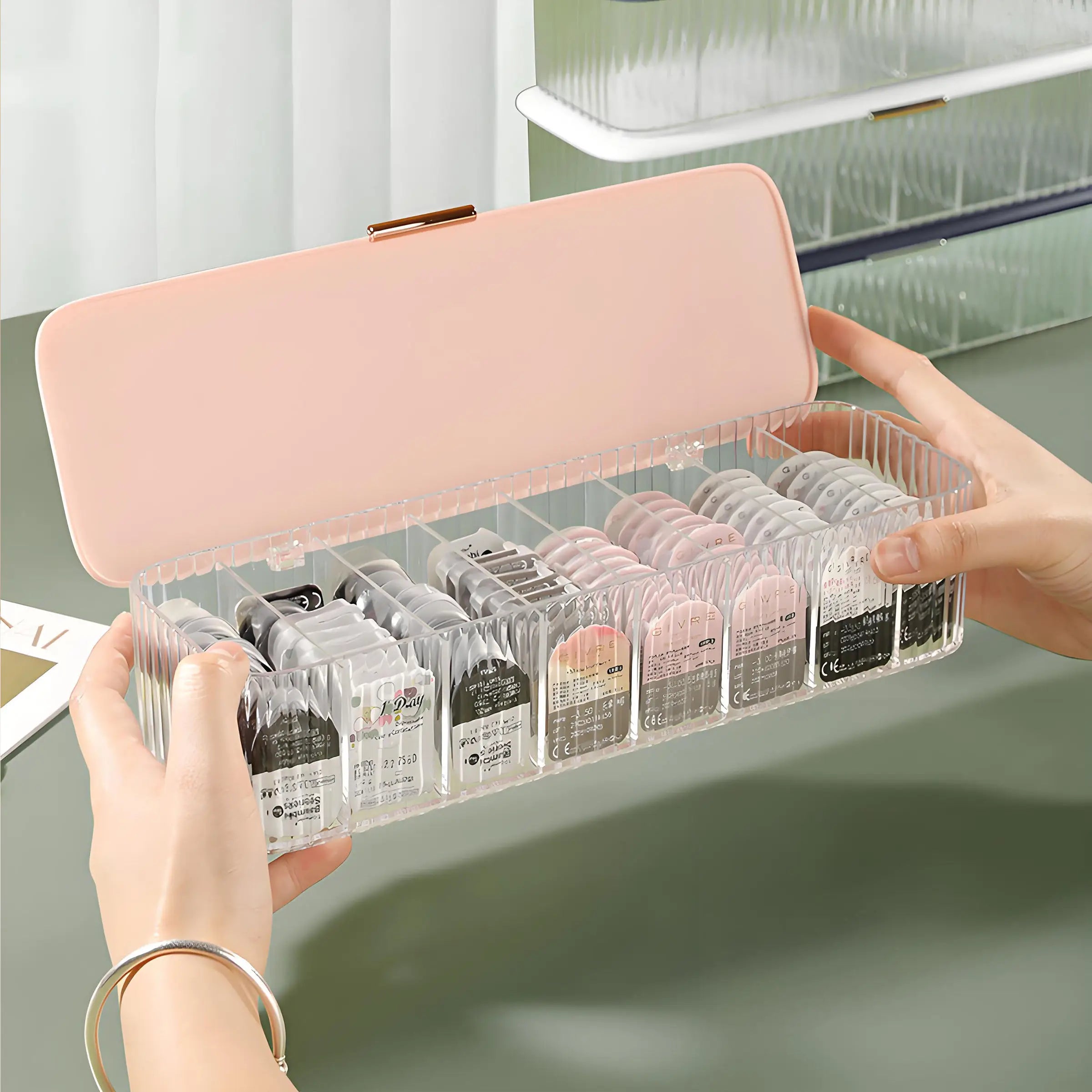 USB Cord Management Bins-Desk Top Organizer Charger Stand Data Cable Storage Box-Office Stationery Supplies Accessories Storage