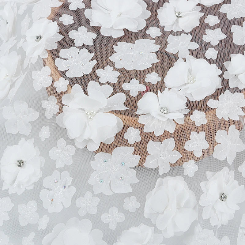Luxury Design 100% Polyester Fashion Gown Bridal Dress 3D Pearls and Rheinstein Flower Lace Fabric